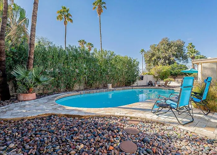 Adobe W/ Backyard Oasis! Dom wakacyjny *