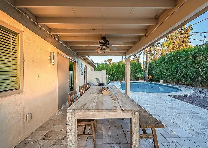 Dom wakacyjny Adobe W/ Backyard Oasis! Scottsdale