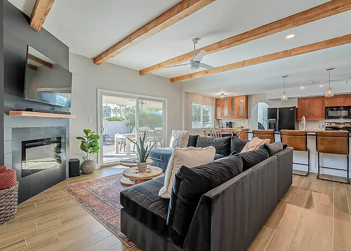 Adobe W/ Backyard Oasis! Scottsdale