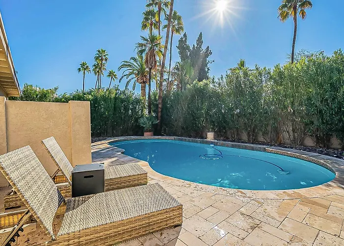 Adobe W/ Backyard Oasis! Сasa de vacaciones *