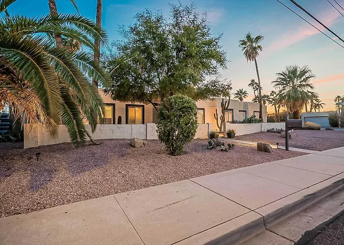 Adobe W/ Backyard Oasis!